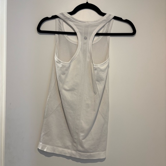 Lululemon swiftly tech tank - Picture 3 of 3